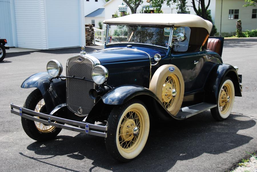  Ford Model A DeLuxe Roadster 1930 года  (фото 33 из 33)